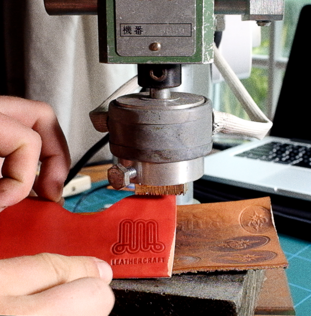 3 Ways to stamp leather